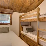 Apartment Chamouny, Alpes Agency, Chamonix, Sleeps 8 * Chamonix