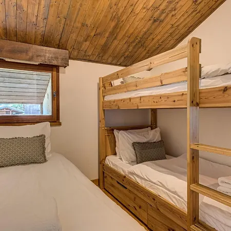Chamouny, Alpes Agency, Chamonix, Sleeps 8 * Chamonix