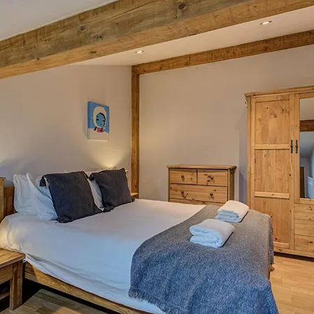 Chamouny, Alpes Agency, Chamonix, Sleeps 8