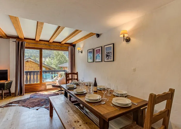 Appartement Apartment Chamouny, Alpes Agency, Chamonix, Sleeps 8 Chamonix