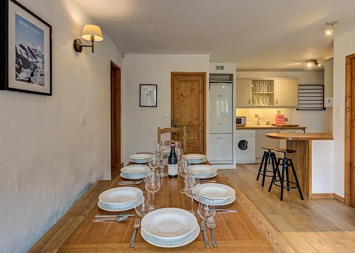 Appartement Apartment Chamouny, Alpes Agency, Chamonix, Sleeps 8 *