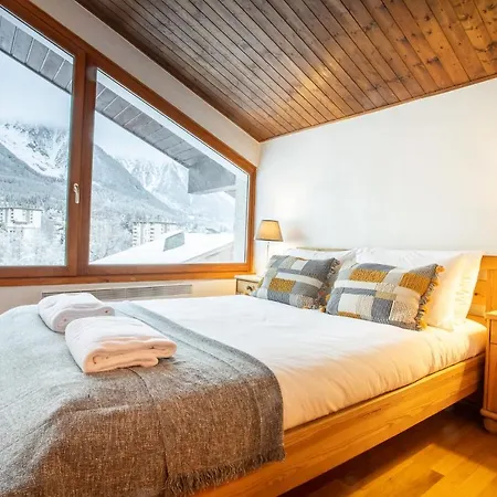 Apartment Chamouny - Alpes Travel - - Sleeps 8 *