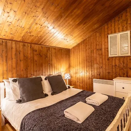 Apartment Chamouny - Alpes Travel - - Sleeps 8