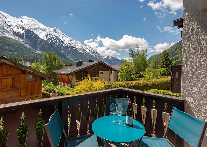 Apartment Chamouny, Alpes Agency, Chamonix, Sleeps 8 Chamonix Mont Blanc